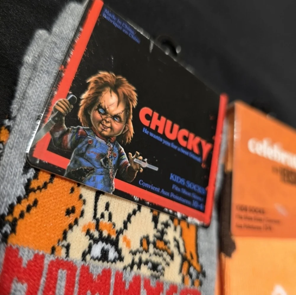 Chucky Hersheys Candy Halloween Socks Gray Orange NWT‎ Size 10-4